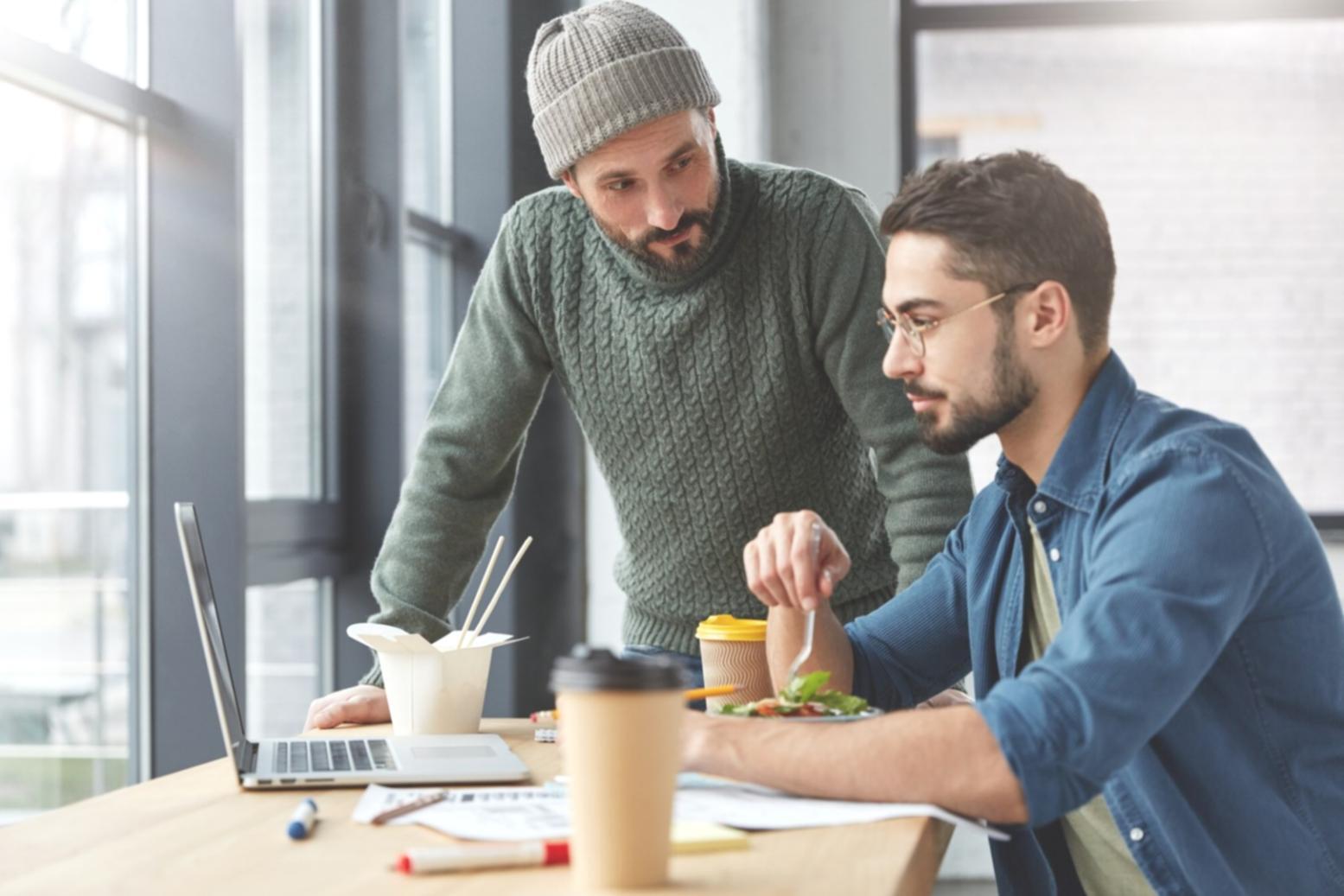 Analyse détaillée d'un budget familial avec ajustements mensuels et prévisions